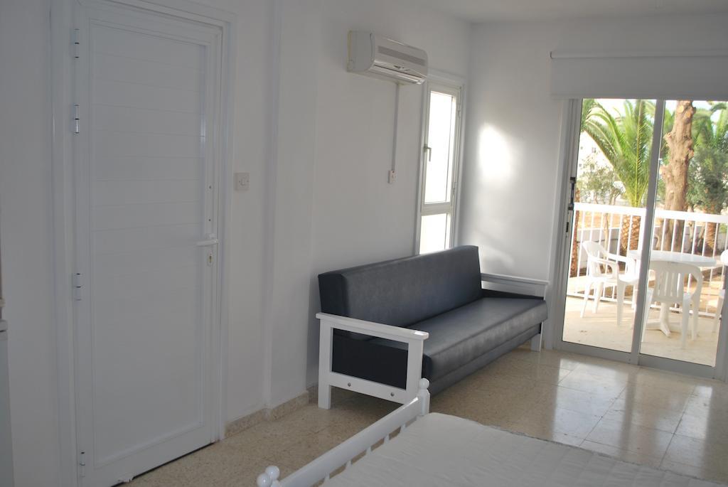 Flisvos Beach Apartments Protaras Værelse billede
