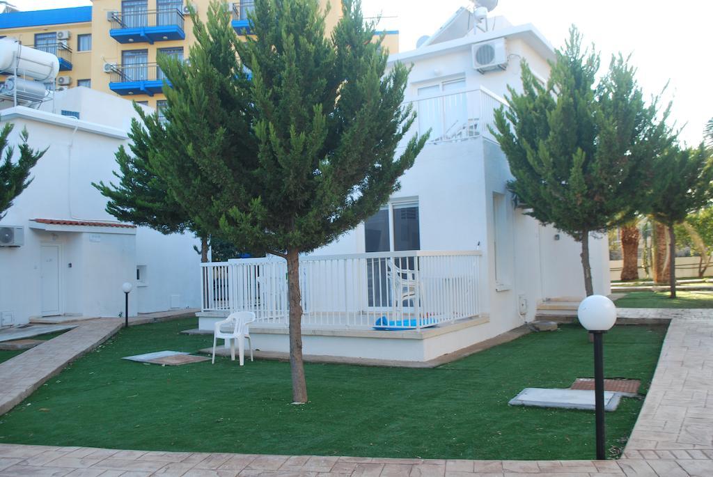 Flisvos Beach Apartments Protaras Eksteriør billede