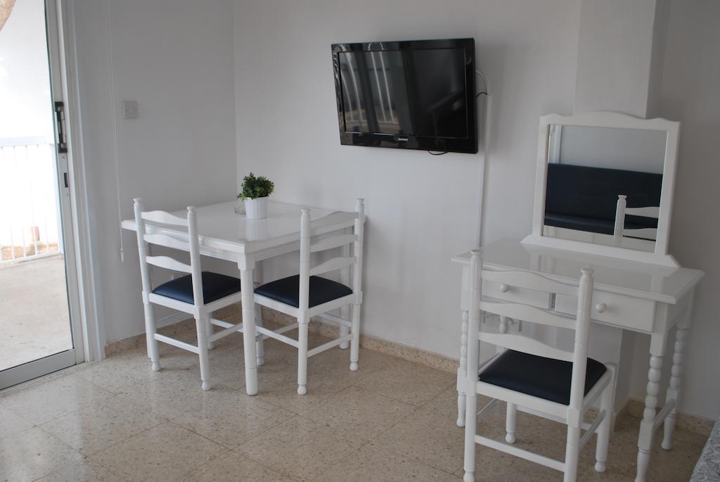 Flisvos Beach Apartments Protaras Værelse billede